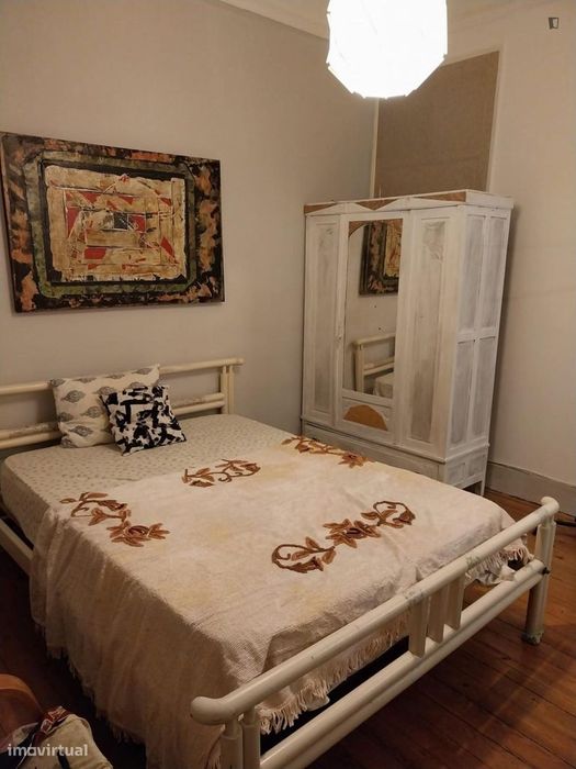 Quarto - localizado em Anjos Lisbon