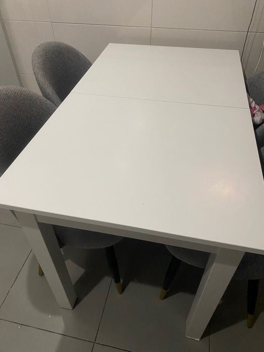 Mesa de jantar extensível
