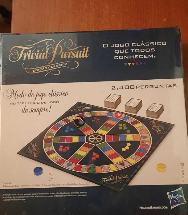 Trivial Pursuit Edição Clássica NOVO, ainda com o embalagem original.
