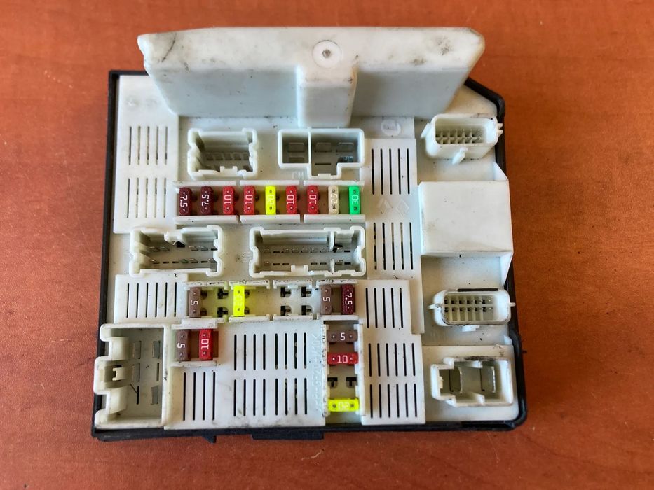 Moduł skrzynka USM X-62 N3 Renault Master III 284B67653R 519338198 7727798288