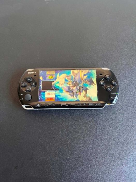 Sony PlayStation Portable 3000 Preta com 100+ Jogos
