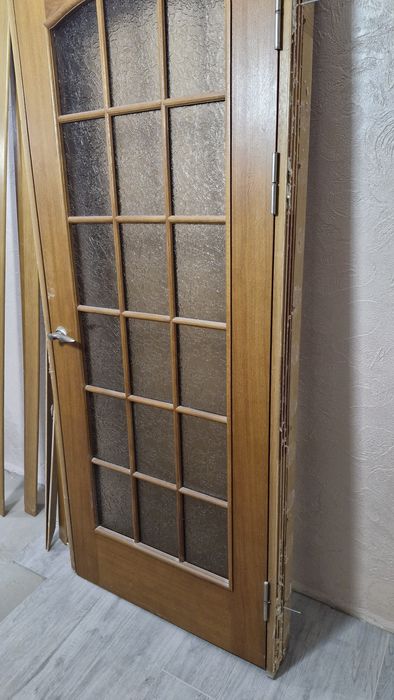 Міжкімнатні двері повним комплектом