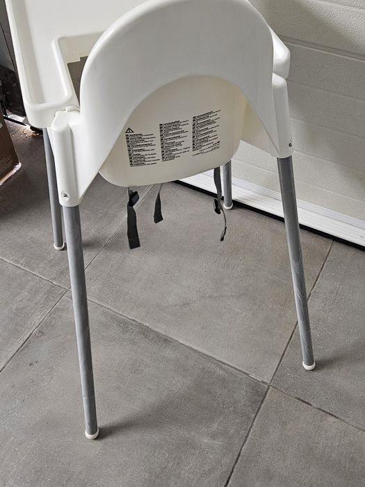 Cadeira de alimentação para bebé IKEA