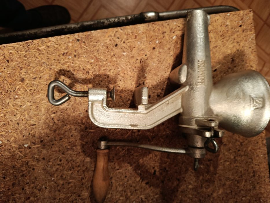 Ręczna wyciskarka do soków grunhoff