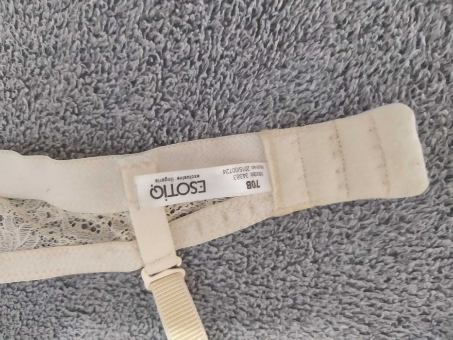 Biustonosz Esotiq 70B cielisty beżowy