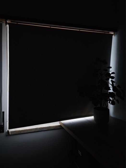Roll-up blind425814011308953601