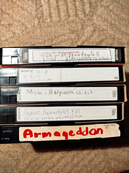 Kasety VHS 38 sztuk