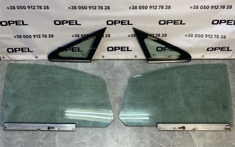 Стекло двери передня задня Opel Zafira B Astra H стікло дверкі