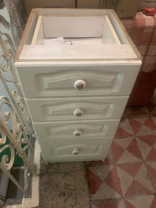 Тумбачка кухонная