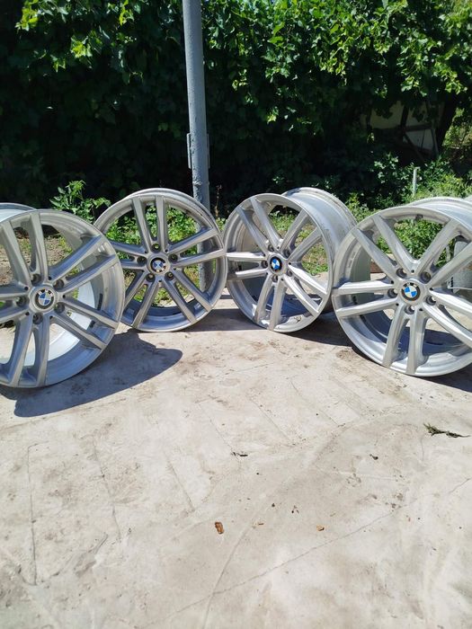 Продам  диски БМВ r18