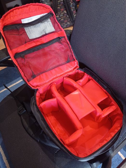 Camara Canon 7D Mark II com lente 18-135mm.