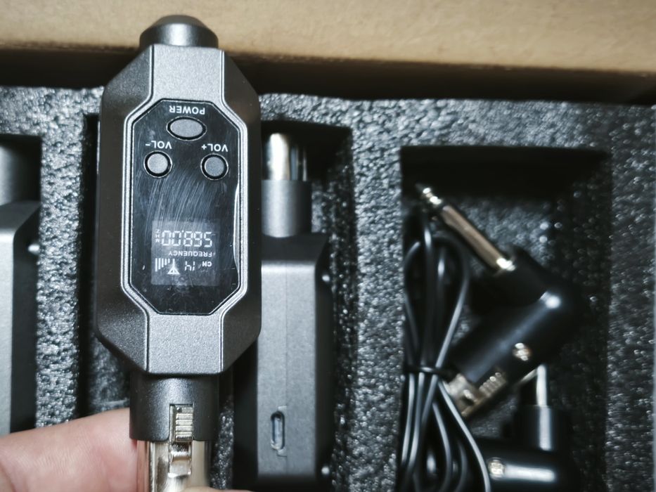 Sistema transmissor e receptor sem fio microfones