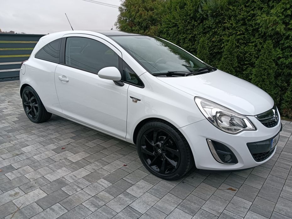 Opel Corsa Black & White, lift
