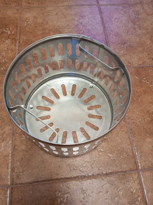 Продам контейнер з нержавіючої сталі.