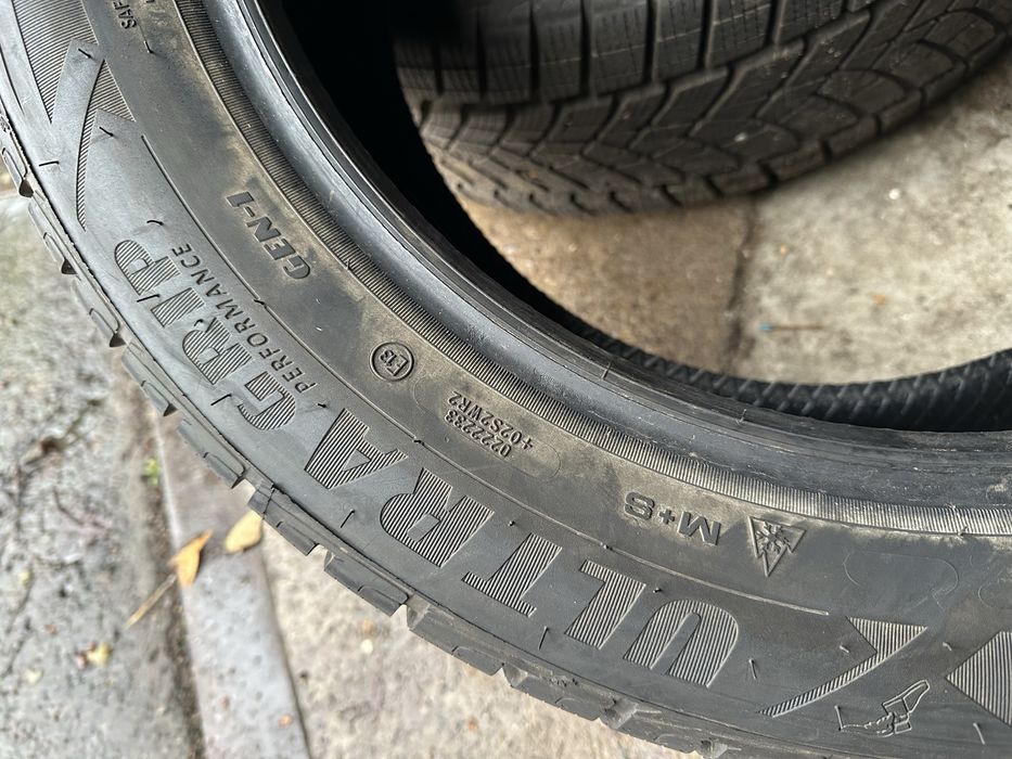 Резина 215/55/18 Good Year R18 зима пара 95% 2024