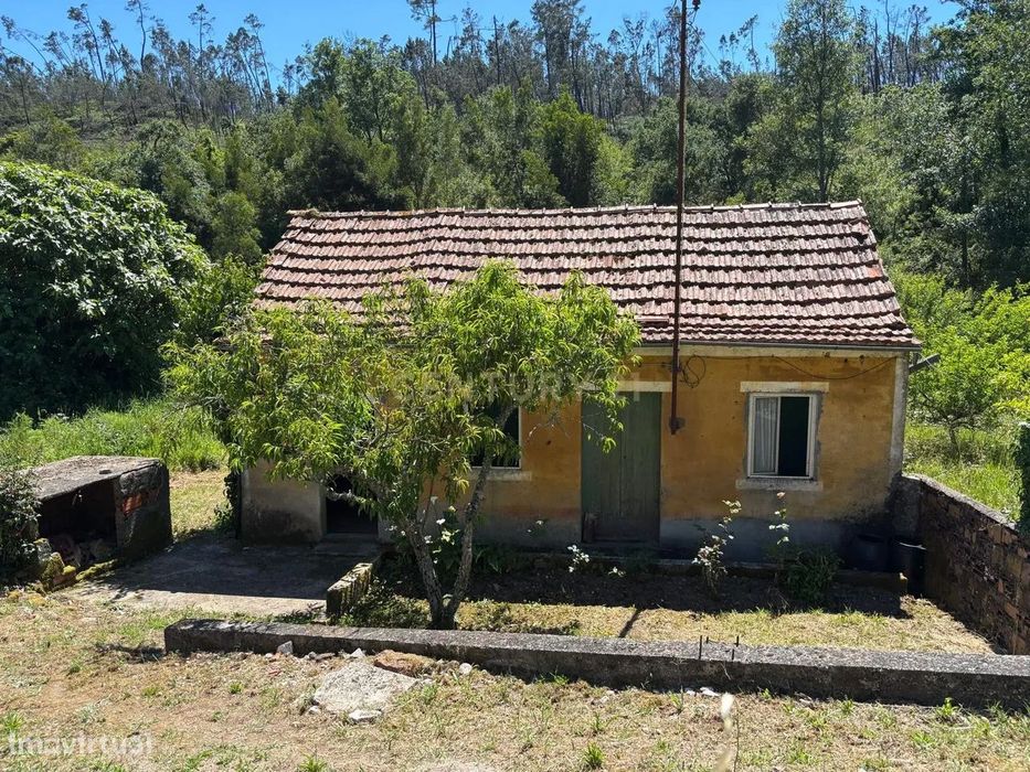 Moradia T-2 para recuperação, Santiago de Litém, Pombal