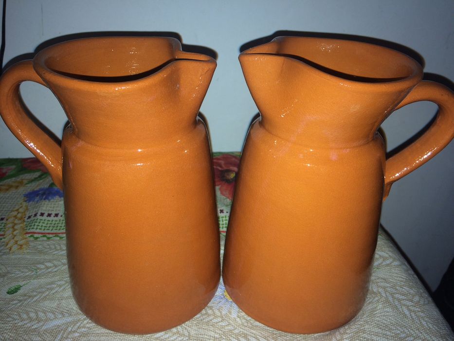 New Clay Jugs442368951290449920