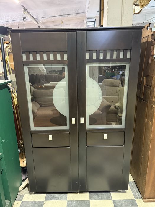 Nowoczesna witryna / szafa – elegancka, funkcjonalna DOWOZ DO DOMU