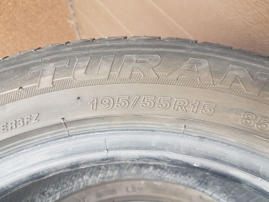 Bridgestoune Turanza  195 55 R15 4 Колеса