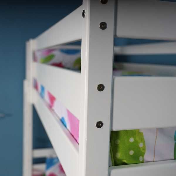 Двоярусне ліжко з дерева біле 80×190 см з бортиками і драбинкою