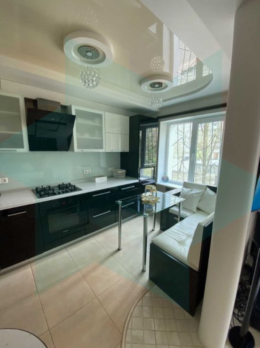 У продажу розкішна 3к. квартира, Тополь 2, 35