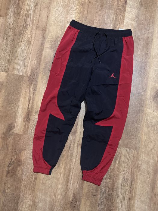 Нейлоновые штаны Nike Air Jordan