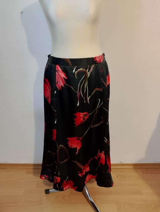 Spódnica czerwone tulipany rozm L sztuczny jedwab
