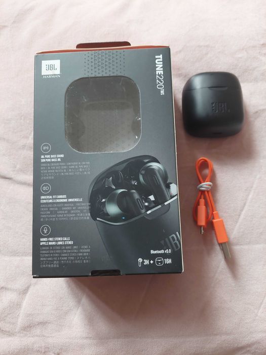 Bezprzewodowe słuchawki JBL tune 220 TWS