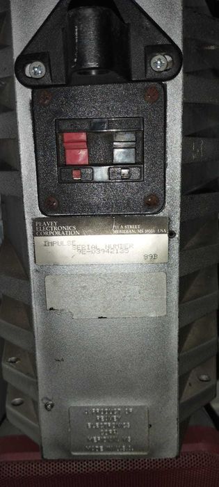 Colunas monitoras Pivey Impulse made by USA