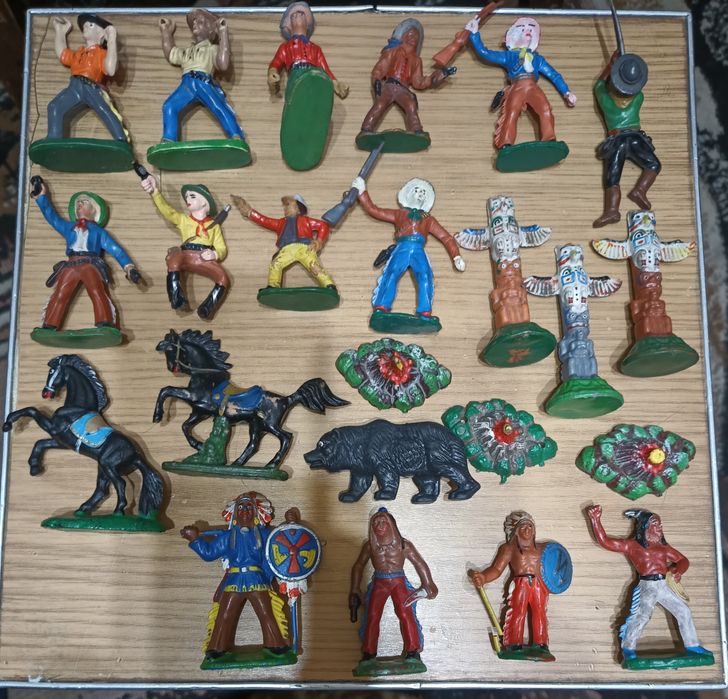 Продам солдатиков.