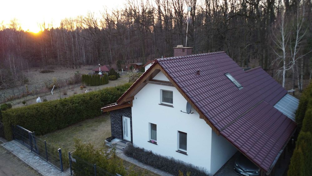 Dom przy lesie 112 m² – 1000 m² , darmowe ogrzewanie, duży potencjał - Widok 2