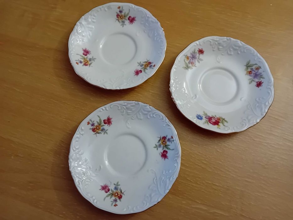 Porcelana Wałbrzych podstawki pod filiżanki lata 50 te