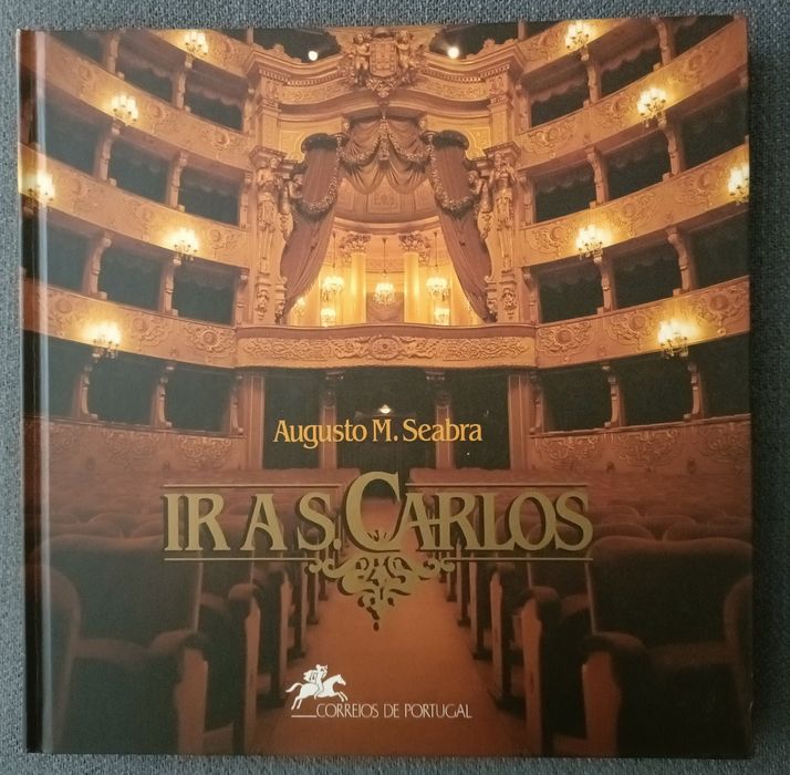 Livro com selos dos CTT "Ir A São Carlos"