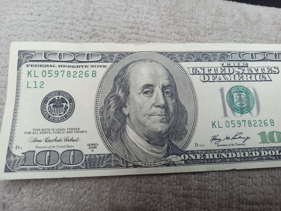 Bannknott 100 dollarrrs 2006