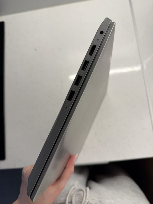 Lenovo IdeaPad 3