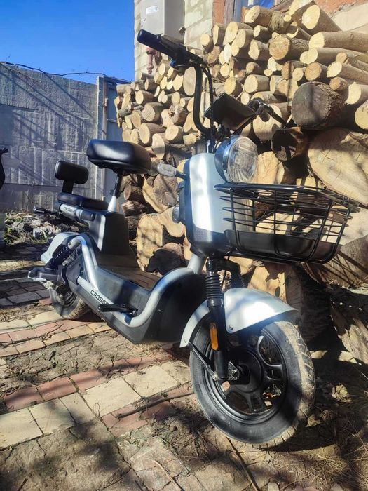 Майже новий Crosser CR2 800W 60V 24Ah — потужний, бере будь-яку гірку