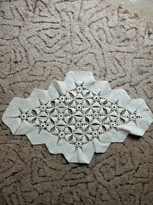 Serwetka na szydełku 30/50 cm