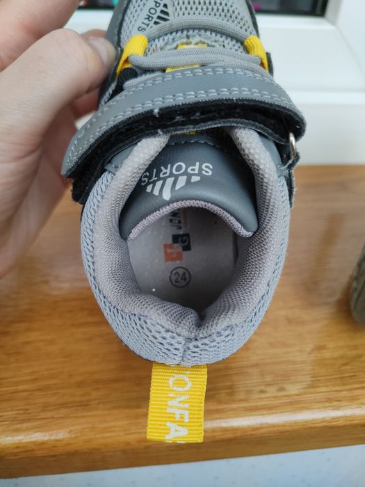 Кросівки шкіряні на хлопчика