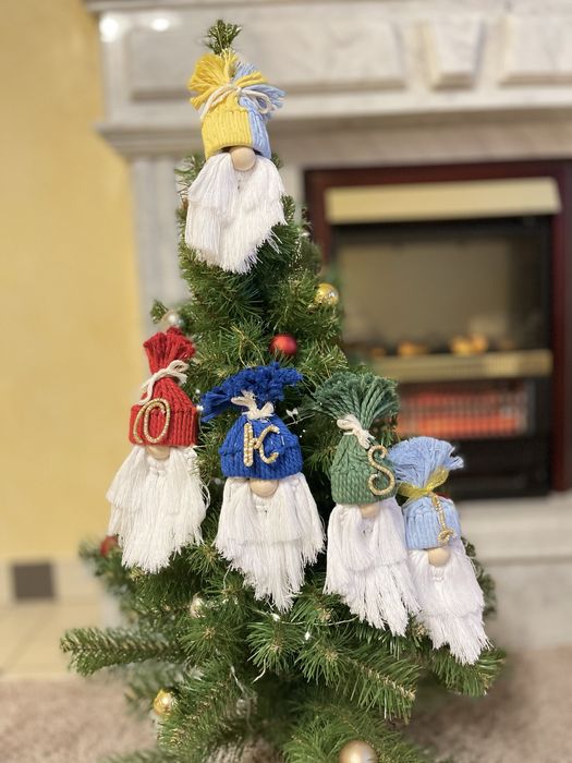 Новорічні Іграшки , макраме