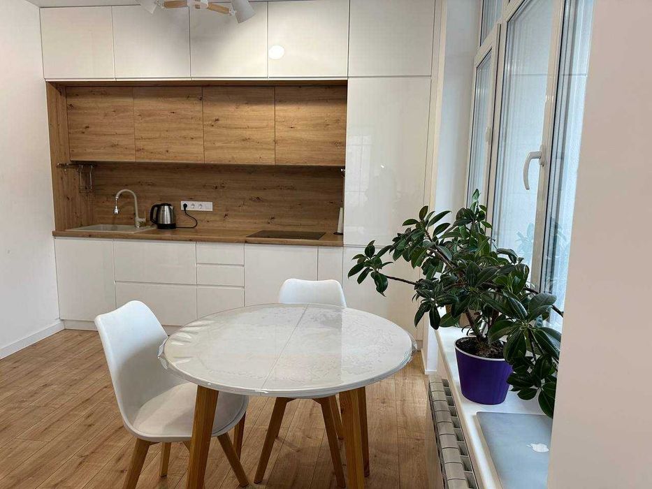 1К квартира 
(кухня-вітальня окрема спальня)
у ЖК Телескоп,Позняки