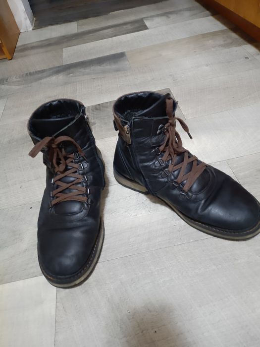 Продам черевики берци