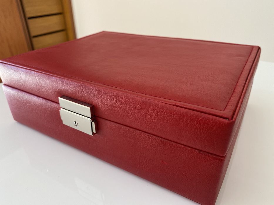 Caixa para guardar 8 relogios