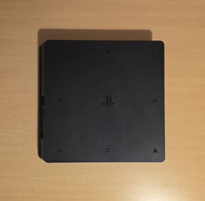 Playstation 4 Slim  500gb + Comando Sony + Jogo
