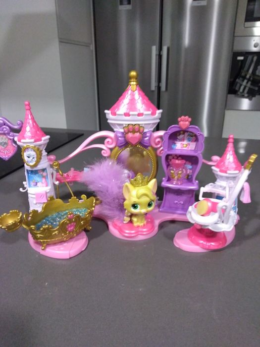 Cabeleireiro e Spa das Palace Pets: mascotes das Princesas Disney