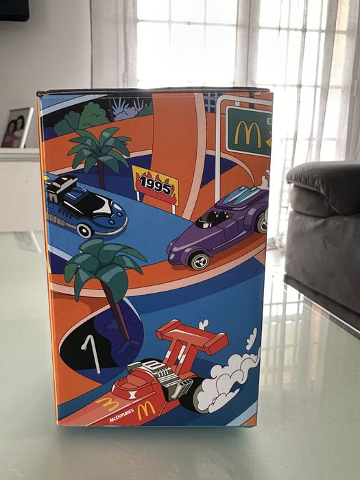 Copo Mc Donald’s Barbie/Hot Wheels