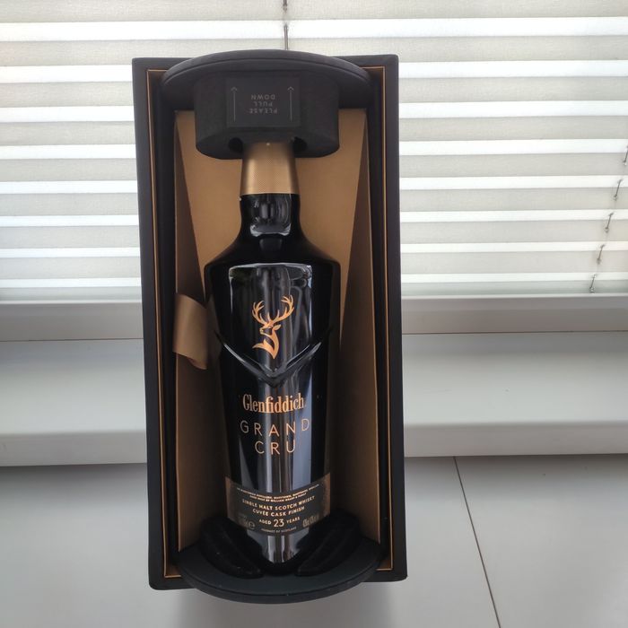 Коробка от виски Glenfiddich Grand Cru 23 года выдержки 0.7л