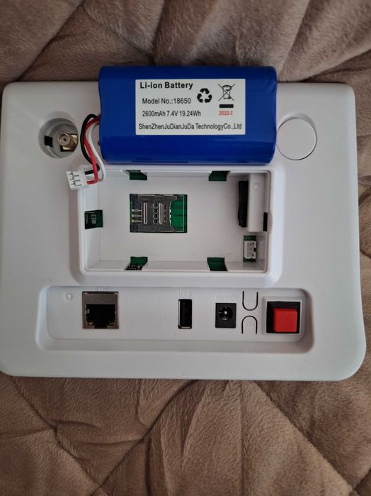 Роутер World Vision 4G CONNECT MICRO 2+ с аккумулятором.Подарок.