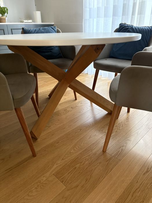 Conjunto mesa cozinha e 4 cadeiras