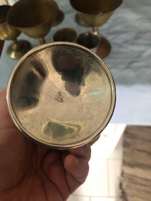 Conjunto de Taças e Cálices Antigos em Metal