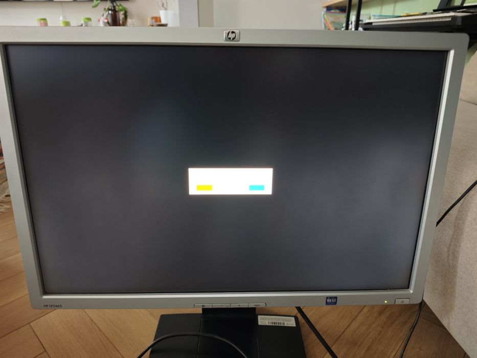Monitor HP LP2465 full hd z podstawa